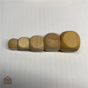 Dés en bois, accessoires de jeux créatifs