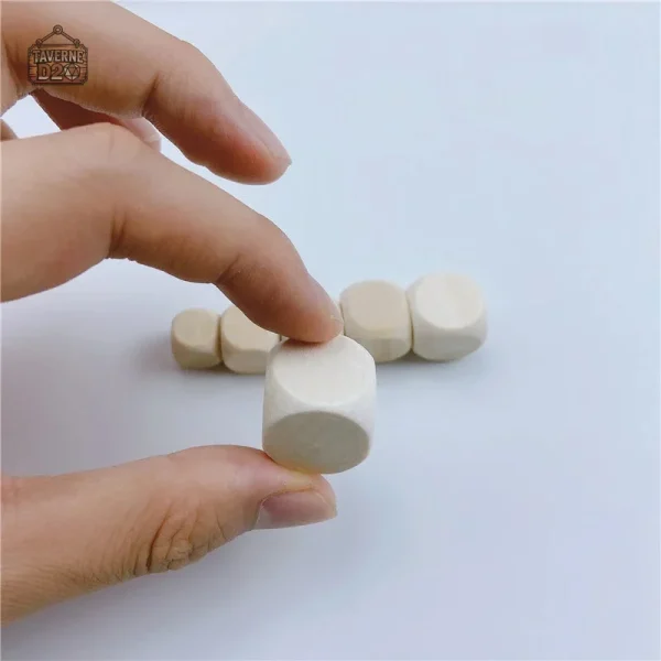 Dés en bois, finition blanche, lot de 10