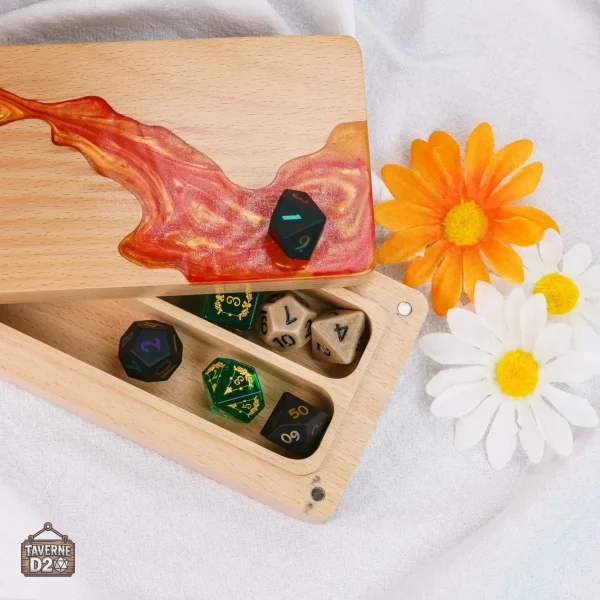 Boîte à dés en bois avec finition soignée