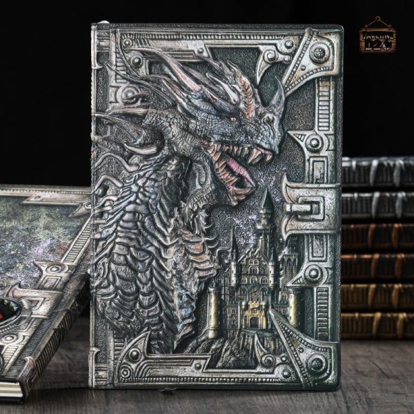 Carnet créatif avec motif de dragon en relief