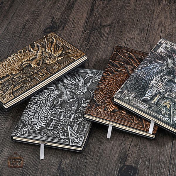 Couverture de carnet ornée d'un dragon majestueux