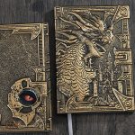 Accessoire de papeterie avec illustration de dragon