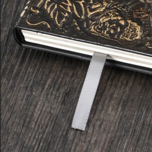 Carnet Wyverne avec couverture stylée et pages blanches