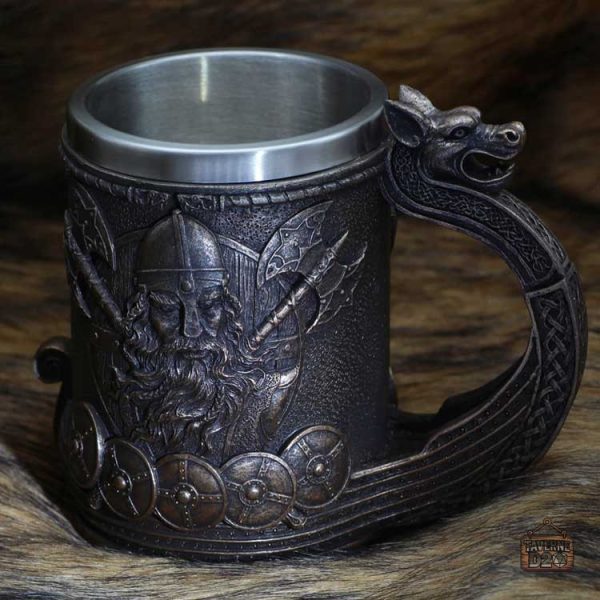 Chope de bière avec motifs vikings originaux