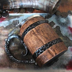 Chope viking en céramique artisanale