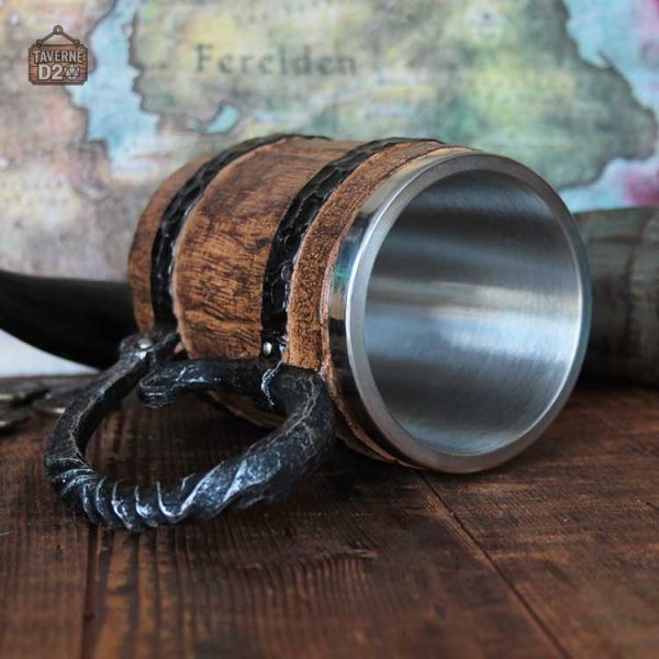 Chope en métal inspirée des vikings