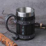 Chope unique avec gravures de runes anciennes
