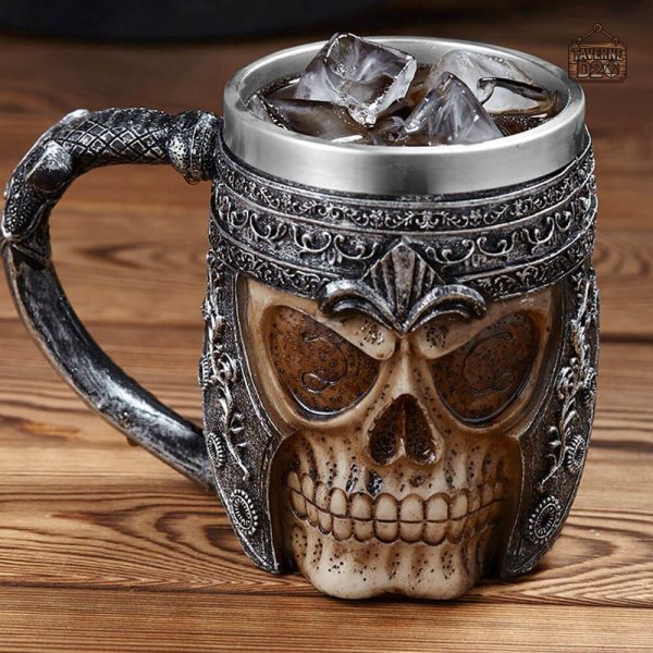 Chope à bière avec design créatif de squelette
