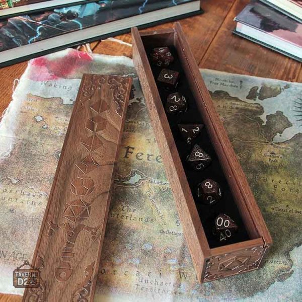Coffret en noyer pour jeux de société