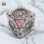 Dé en métal gyroscopique aux couleurs variées
