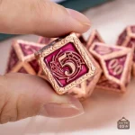 Dés en métal, accessoires indispensables pour RPG