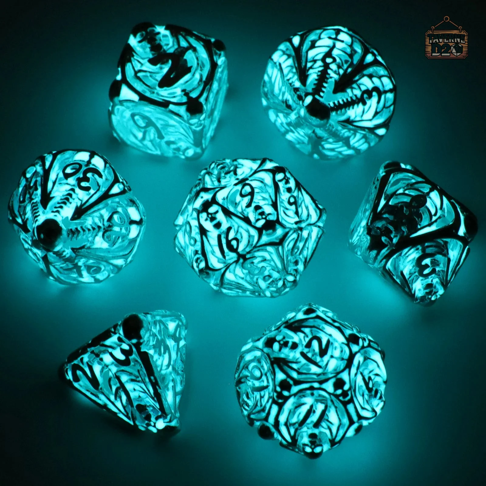 Set de dés brillant en métal de qualité supérieure