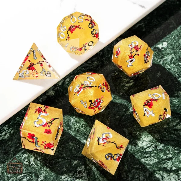 Dés de JDR, motifs floraux élégants