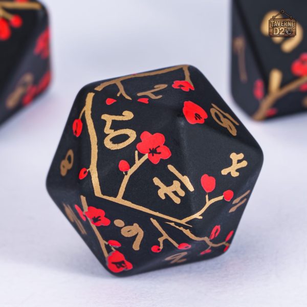 Dés de jeu aux motifs de fleurs de cerisier