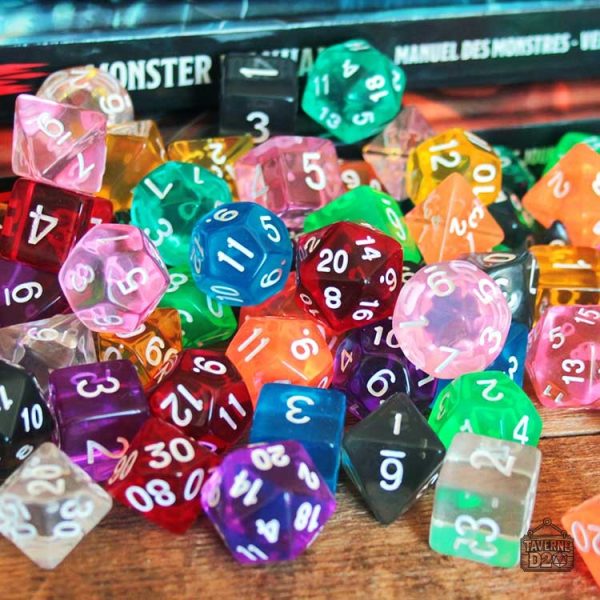 Set de dés variés en version transparente, pratique et esthétique