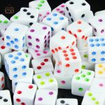 Dés blancs pour des expériences de jeu variées