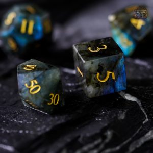 Dés en Labradorite, accessoires ludiques en gemme