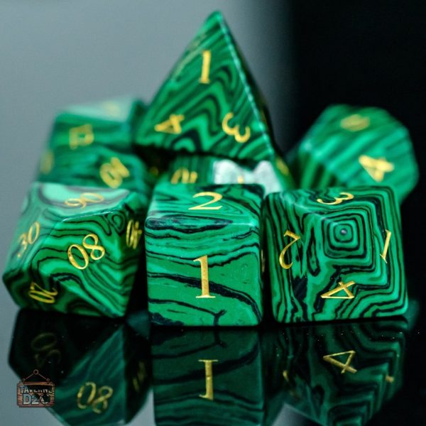 des-malachite-1 Dés en Malachite, pierres naturelles pour jeux de société