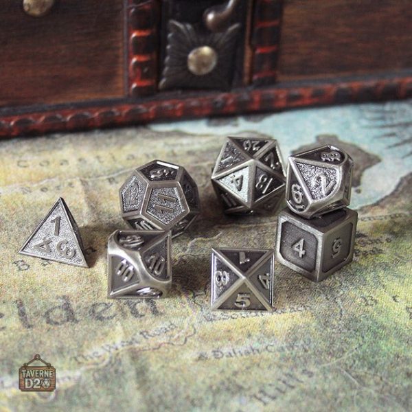 Dés métalliques pour rôles et aventures