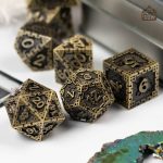 Dés en métal pour aventures fantastiques