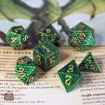 Dés en métal au style écailles de dragons