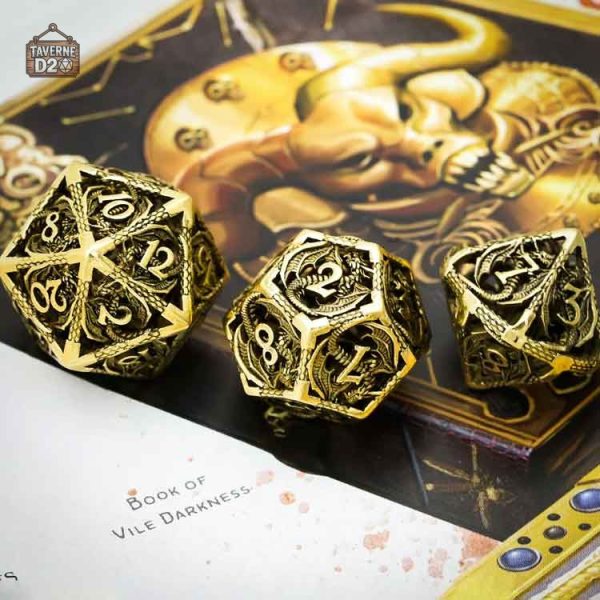 Dés en métal, motif dragon captivant