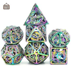Dés en métal avec motif de dragons