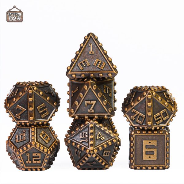 Set de dés en métal, design riveté pour les collectionneurs
