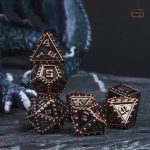 Dés en métal rivetés, ajout unique à votre collection