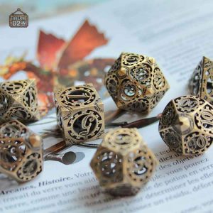 Dés en métal au design steampunk original