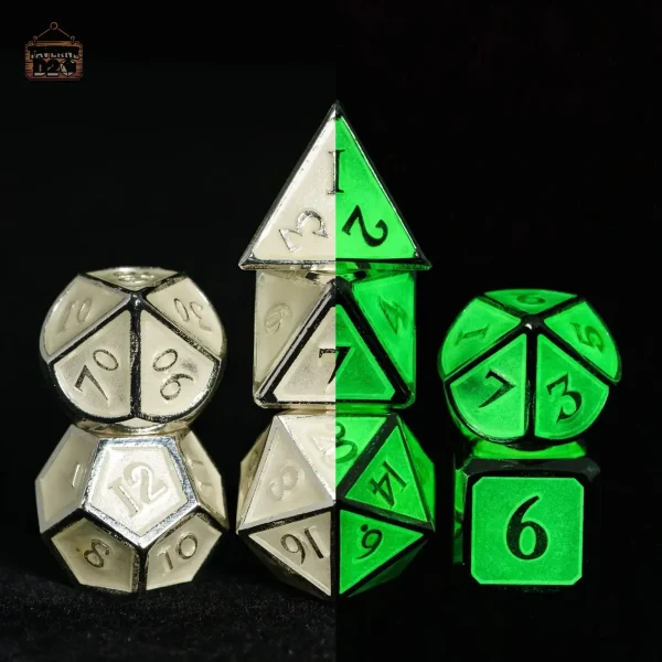Dés phosphorescents pour passionnés de jeux