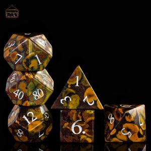 Dés camouflage en pierre, accessoire de jeu stylé