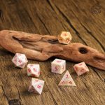 Dés en pierre uniques pour jeux de société