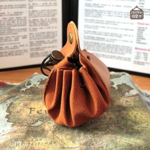 Bourse à dés en cuir de petite taille, pratique et stylée