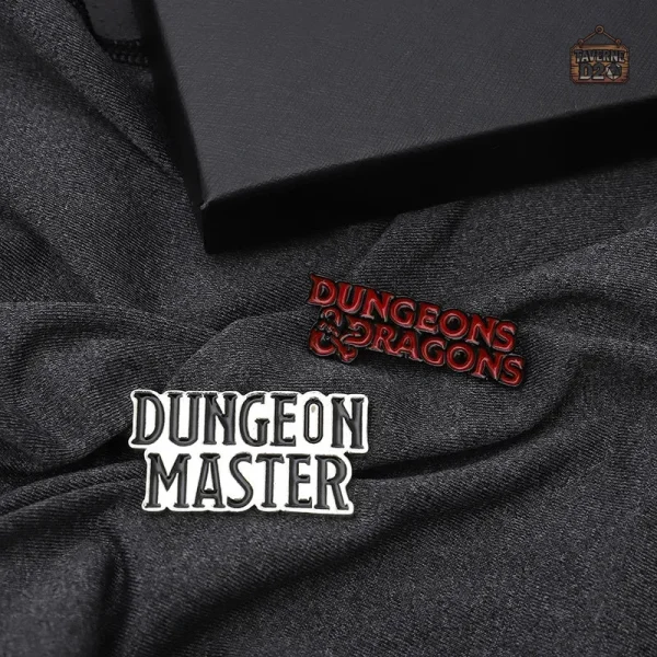 Design unique du pin Maître du Donjon en métal