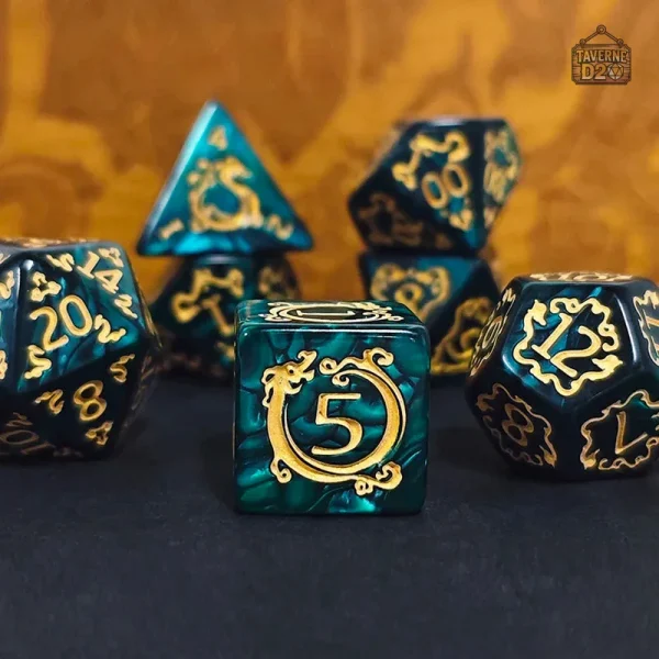 set-des-ouroboros-1 Set de dés Ouroboros colorés pour jeux de société