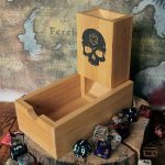 Tour à dés en bois pour des lancers précis et amusants