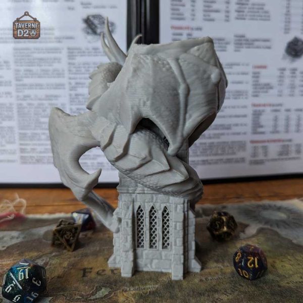 Tour à dés décorée d'un dragon, idéale pour les joueurs