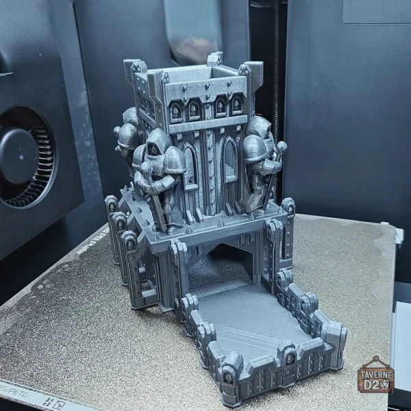Tour à dés en bois pour les amateurs de Paladins